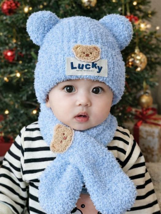 Детские зимние шапки, шарфы, головные уборы