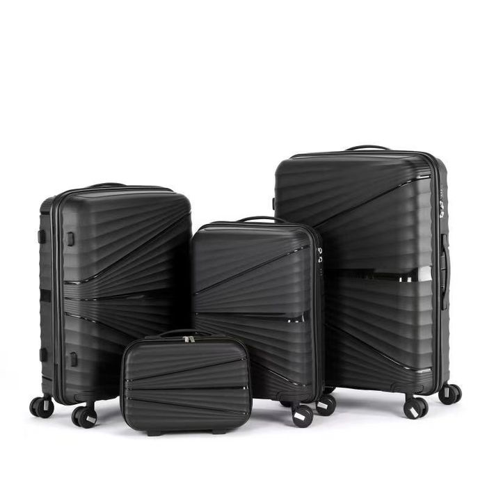Чемоданы в комплекте 4шт