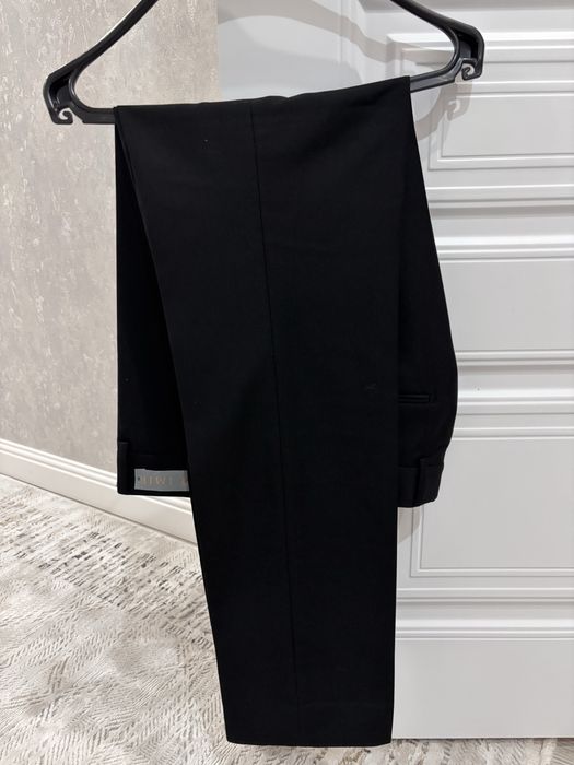 Продаю штаы черные классические