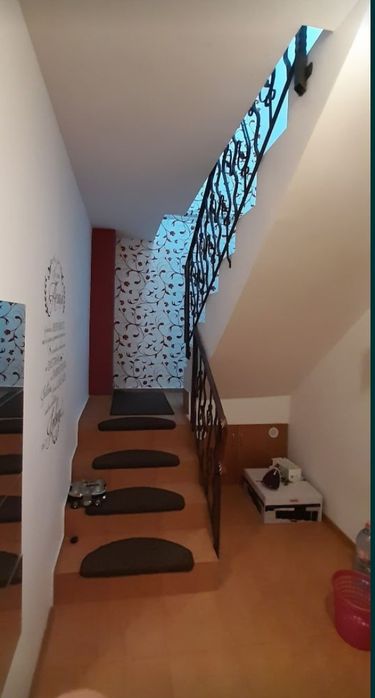 Casa casă de inchiriat