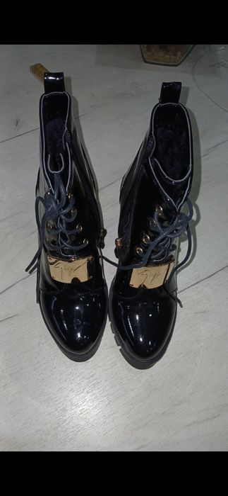 Ботинки лакированые