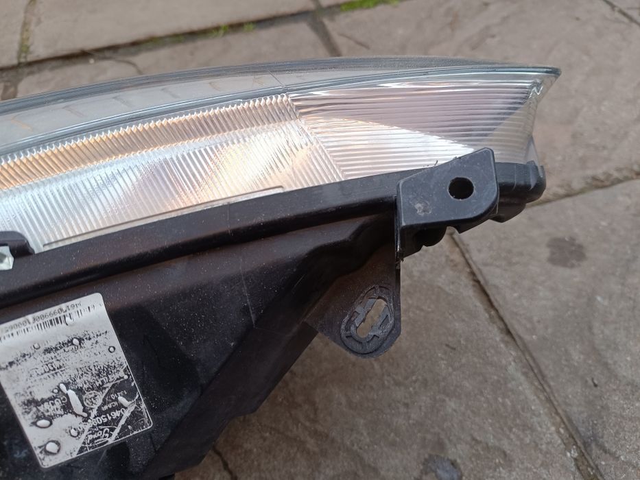 Фарове за Форд В Макс