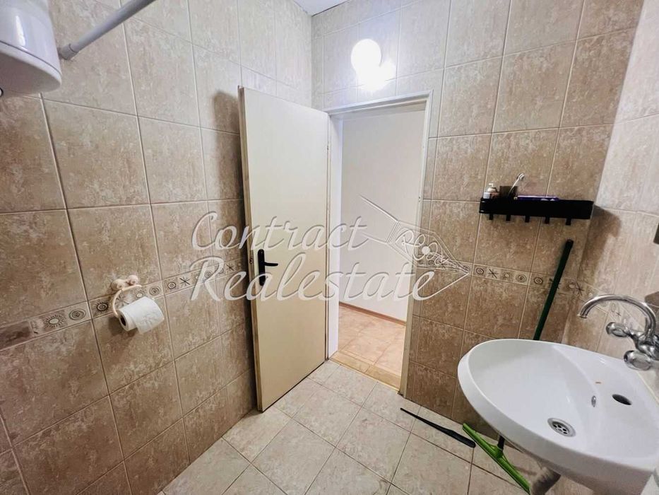 Дава се под наем Тристаен апартамент в Варна, Лятно кино Тракия - 110 кв.м за 459 € - Снимка #9