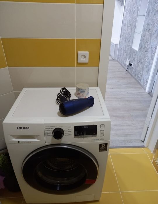 Сдам  2-х ком. квартиру в Центре.