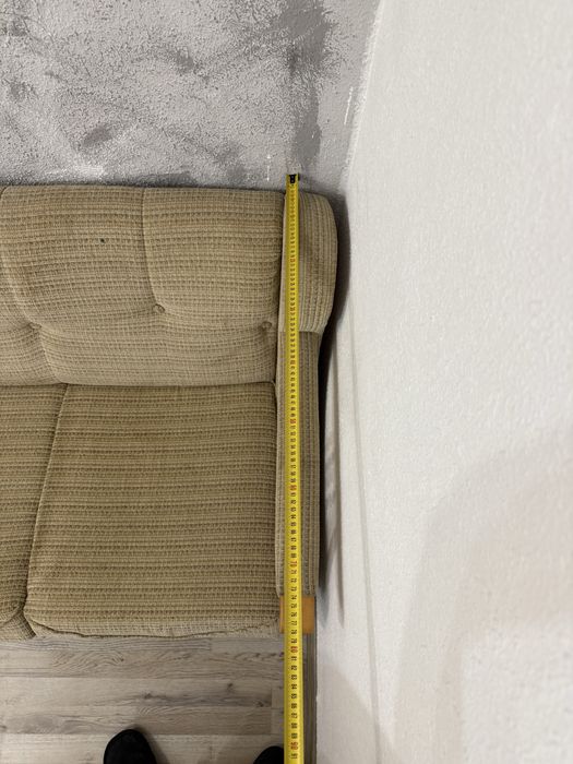 Диван- легло. бежев