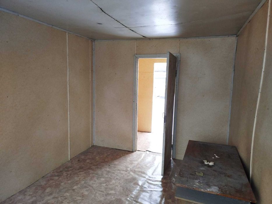 Продам утепленные строительные вагончики