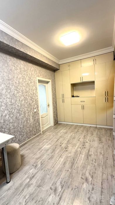 Юнусабад 9 кв  4 хона 3-этаж/9  Срочно сотилади 100м2