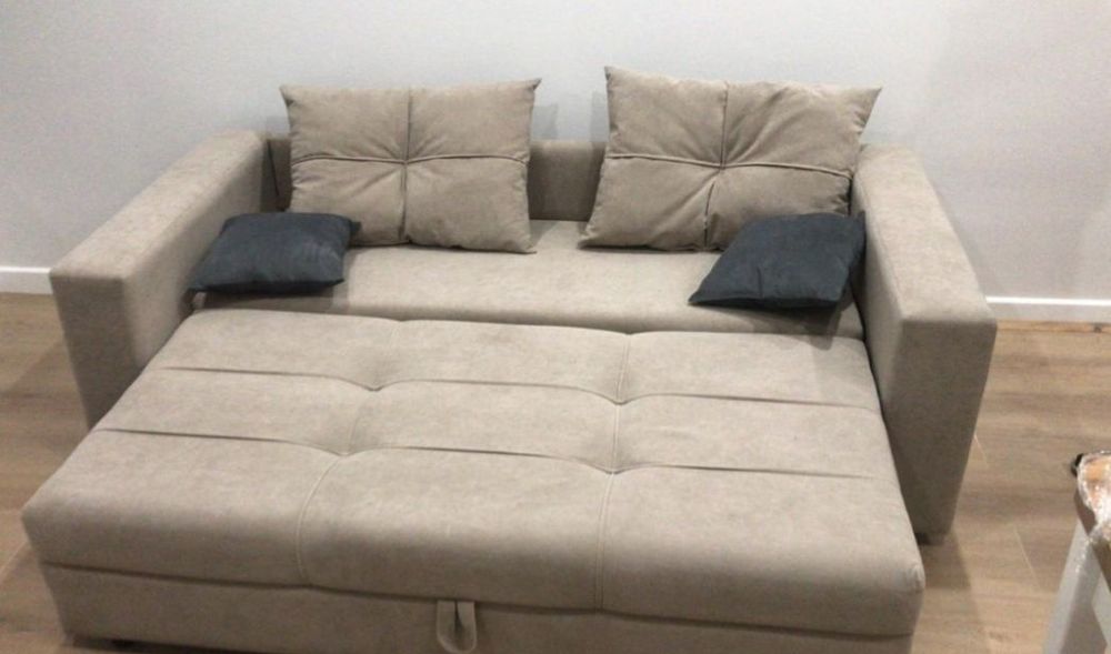 Продам диван для спальни