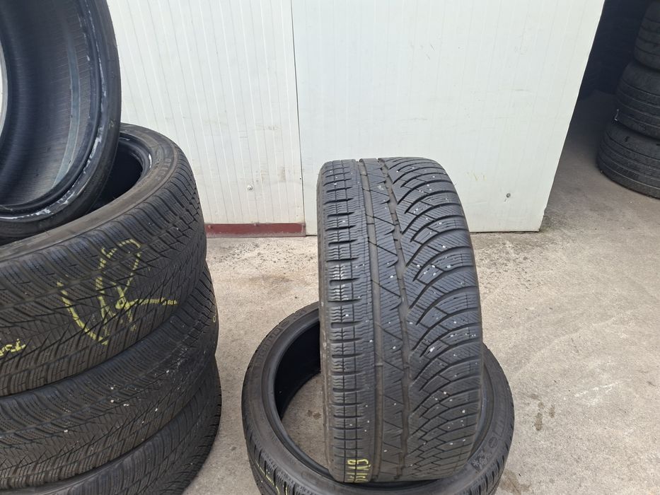 150 lei bucata! De vanzare anvelope M+S/IARNA 235 35 r19 Michelin/ 245 40 r19 Atlas / 235 40 r19 Falken