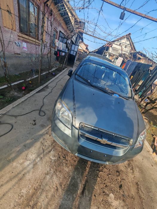 Vând Chevrolet Aveo pentru dezmembrări