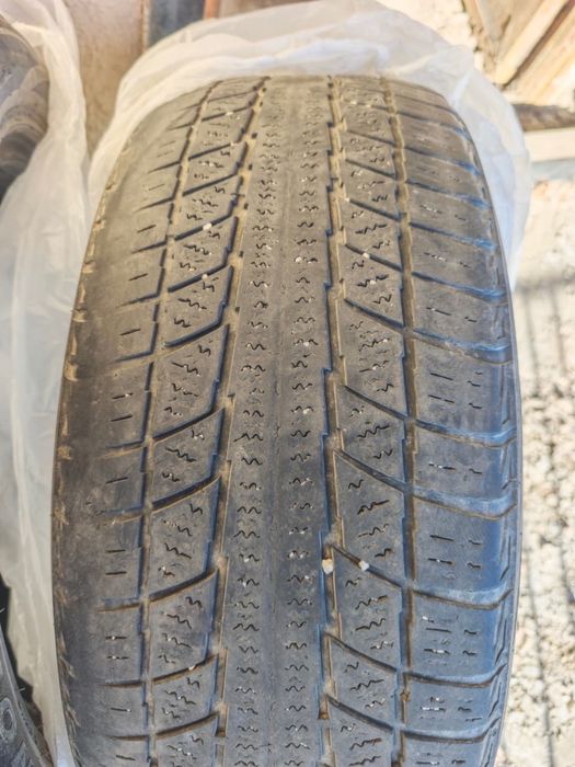 Резина 215/55/17