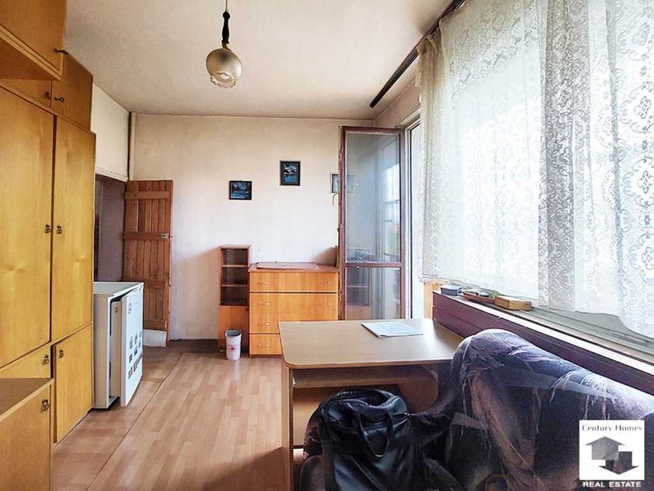 Продава се Двустаен апартамент в Велико Търново, Център - 50 кв.м за 1600 €/кв.м - Снимка #2