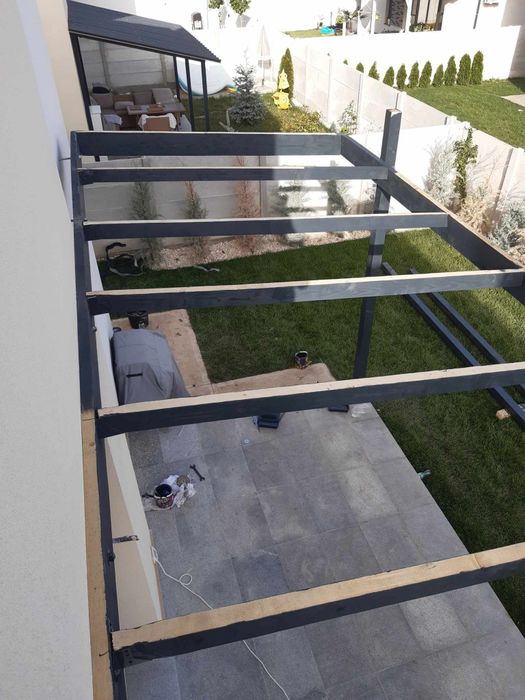 Executam acoperisuri de orice tip