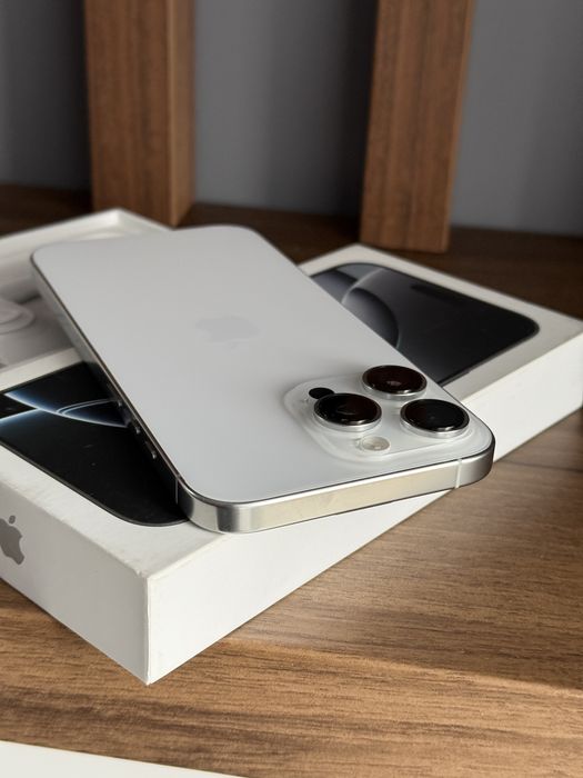 Iphone 16 Pro Max - 512GB