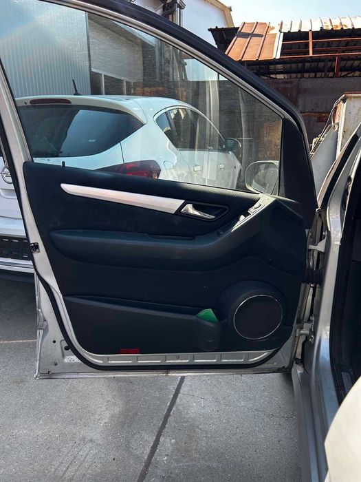 Mercedes B -Class на части или цяла