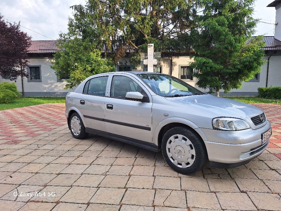 Vând Opel astra G