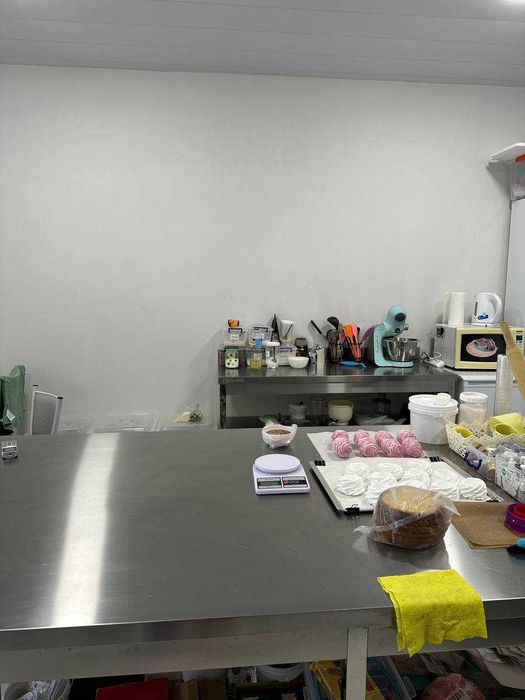 Продаётся кондитерская студия с оборудованием