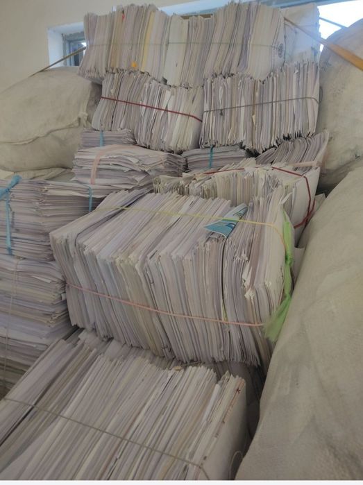 Qogʻoz karobka oq qogʻoz