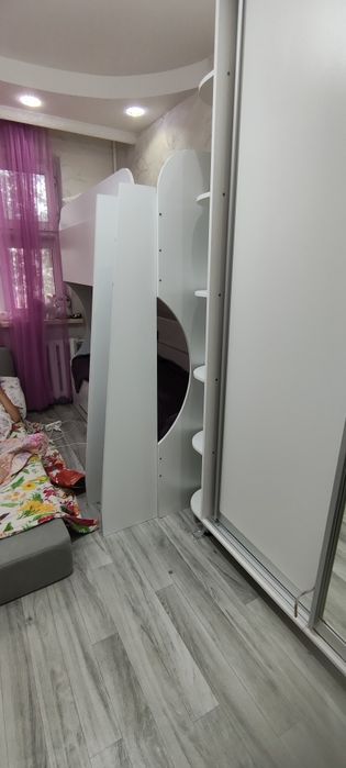 Продам кровать двухъярусную