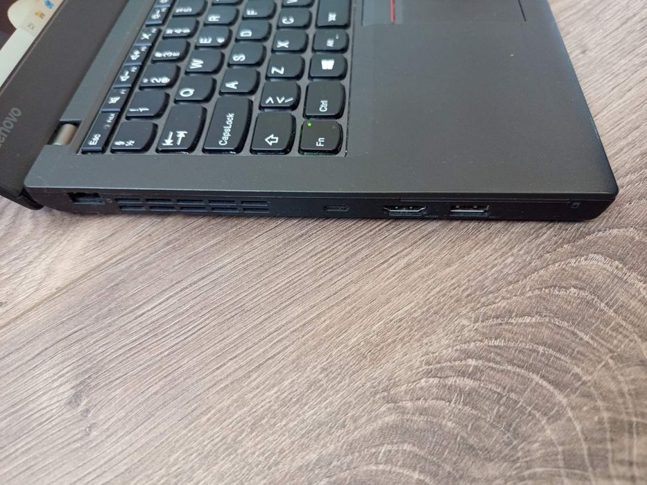Лаптоп Lenovo Thinkpad x270