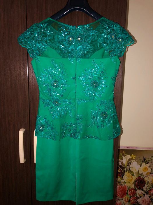 Rochie eleganta verde cu paiete
