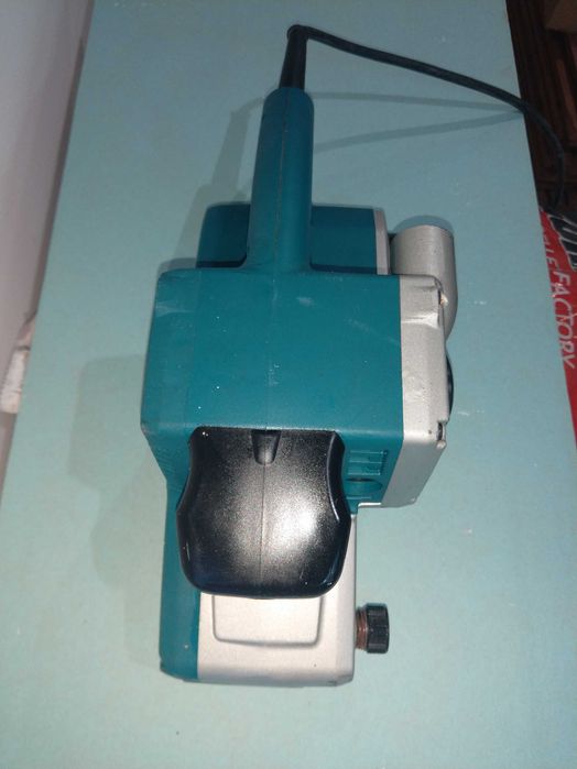 Makita DTM 51 в отлично състояние