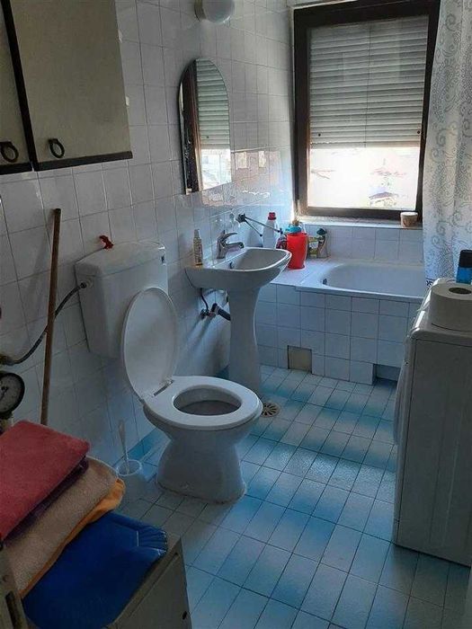 Дава се под наем Тристаен апартамент в Пловдив, Западен - 92 кв.м за 336.6 € - Снимка #11