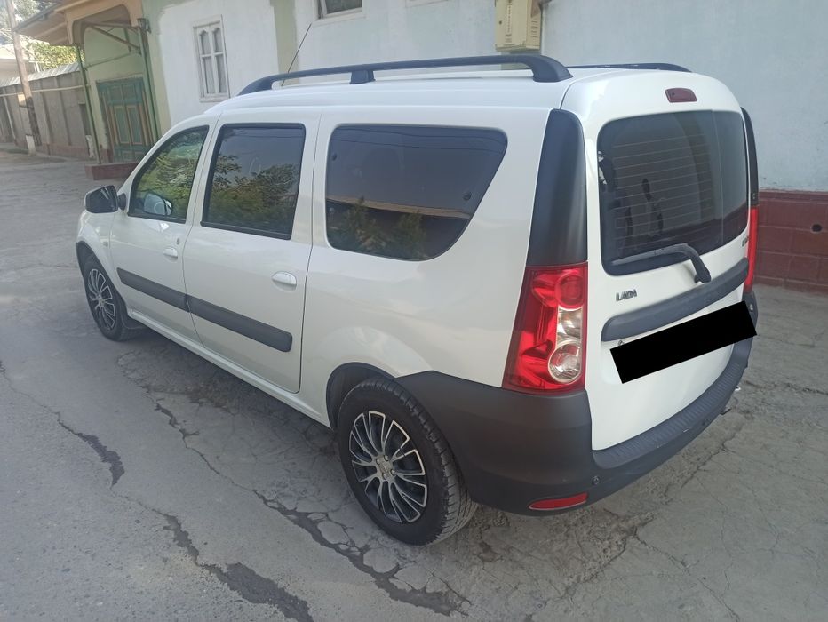 Лада ларгус. 2019