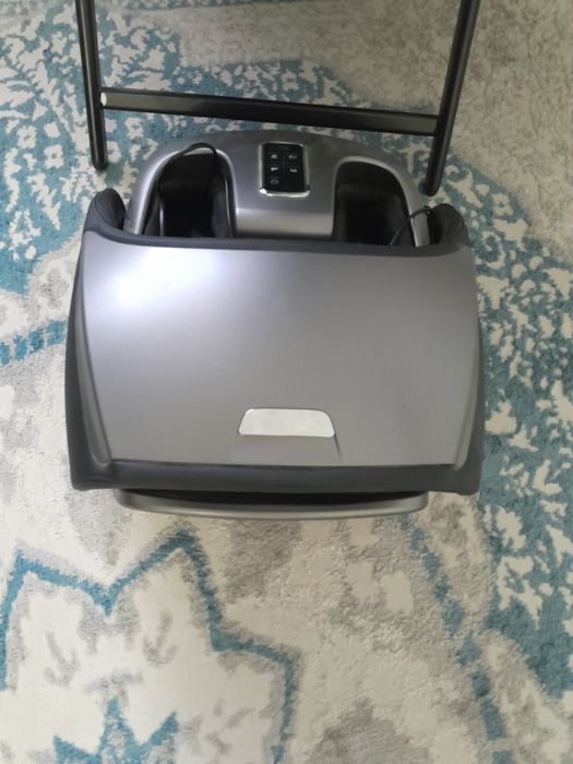 Массажное  кресло