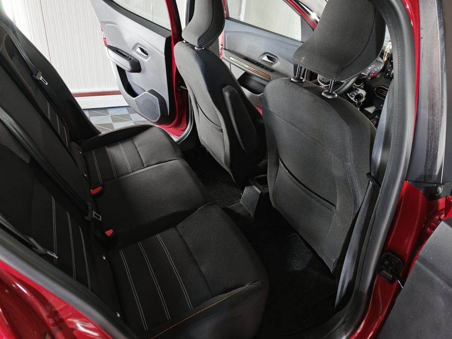 DACIA SANDERO GPL de fabrica  12.000 KM