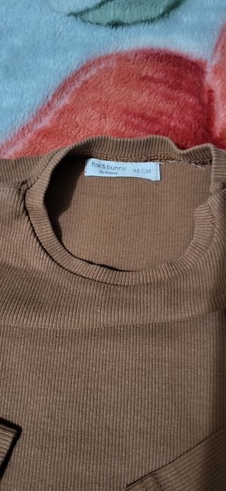 2 seturi fox&bunny mărimea 98