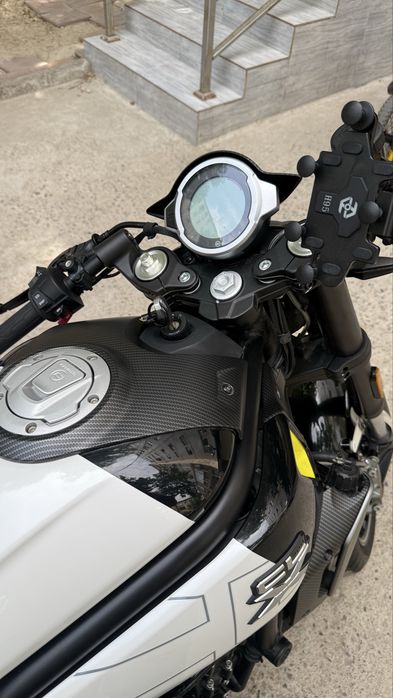 Продам CF moto CL-X sport carbon