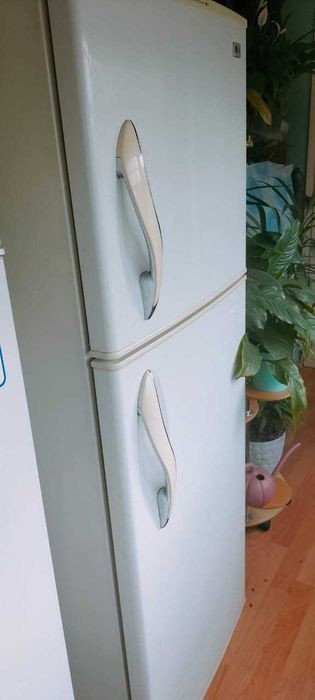 Продам холодильник LG