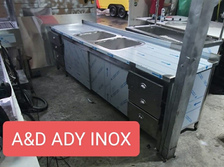 Mese / masa inox spalatoare inox hote inox profesionale