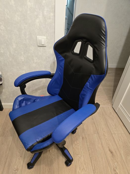 Игровое кресло (Б/У) Без коробки.