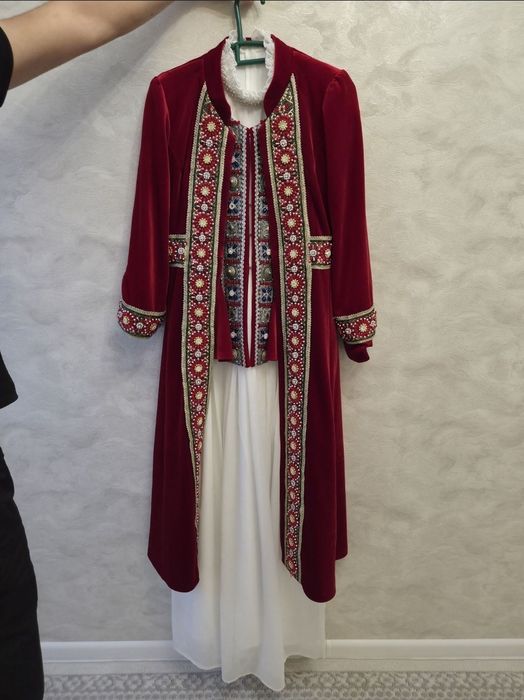 Продаются платье