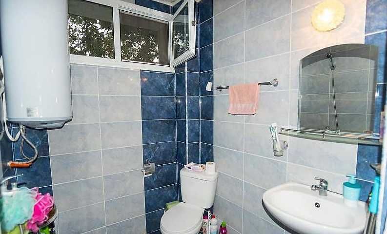 Дава се под наем Двустаен апартамент в Бургас, Зорница - 60 кв.м за 180 € - Снимка #5