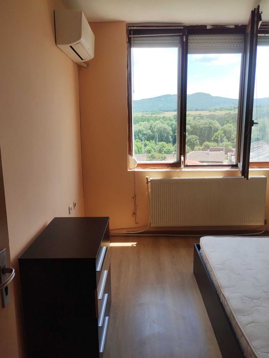 Дава се под наем Тристаен апартамент в Мездра - 89 кв.м за 331.5 € - Снимка #2