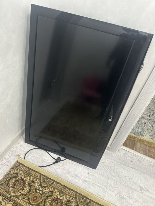 Телевизор в рабочем состоянии