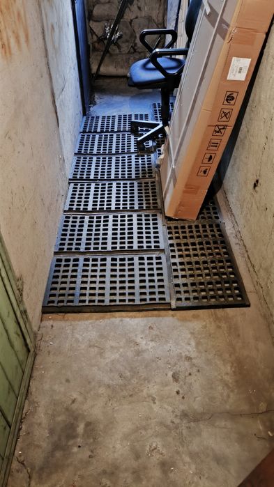 Гумена изолация за под