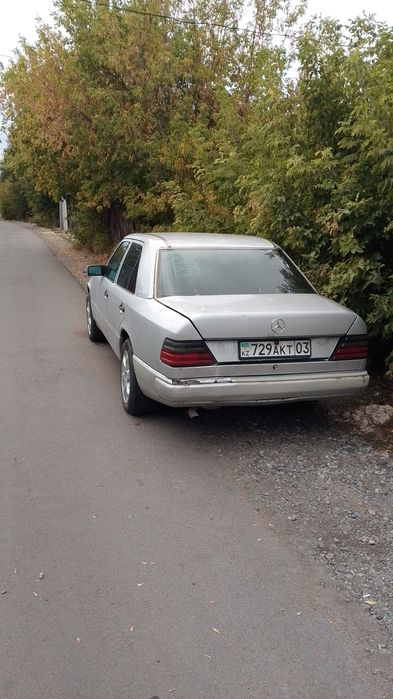 Продам Мерс 124.