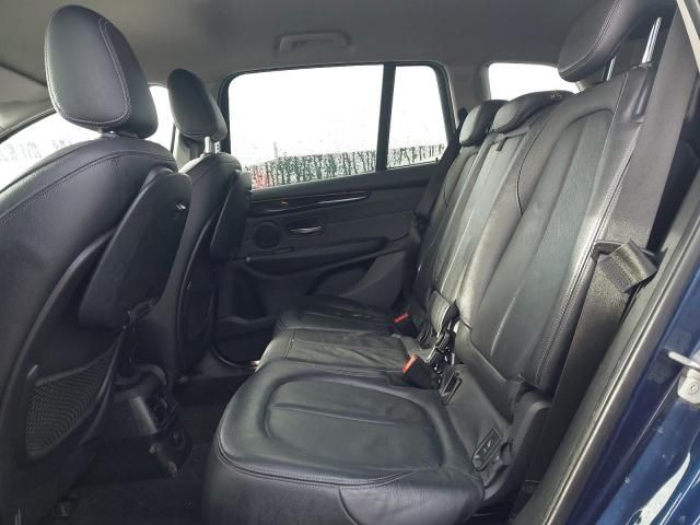 Dezmembrez BMW Seria 2 Gran Tourer F46
