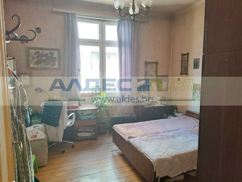 Продава се Етаж от къща в София, Център - 180 кв.м за 1889 €/кв.м - Снимка #5