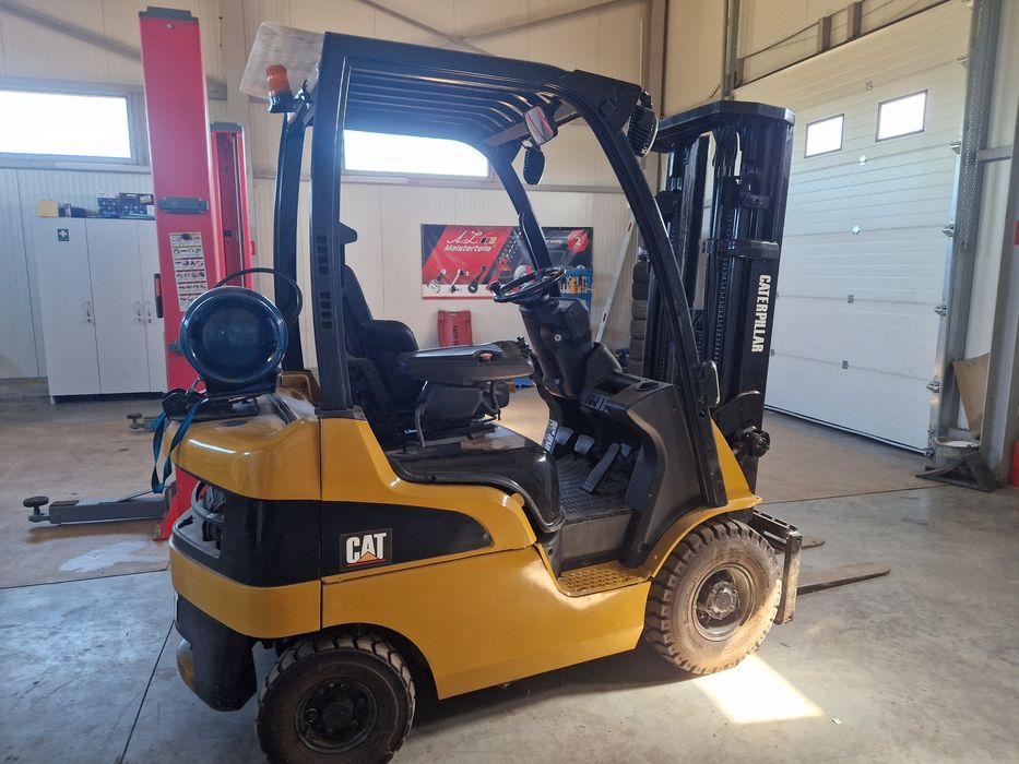 Motostivuitor Caterpillar an 2011
