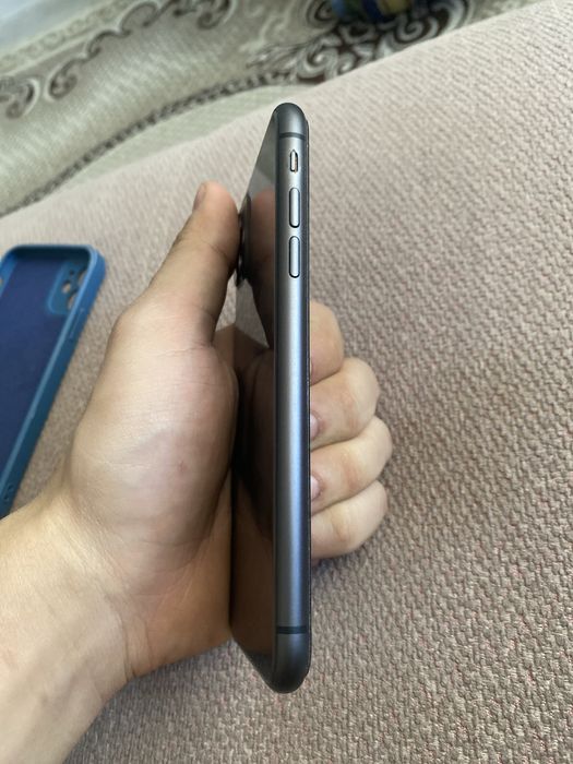 Продам iphone 11