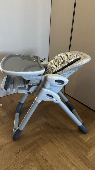 Детский стульчик для кормления