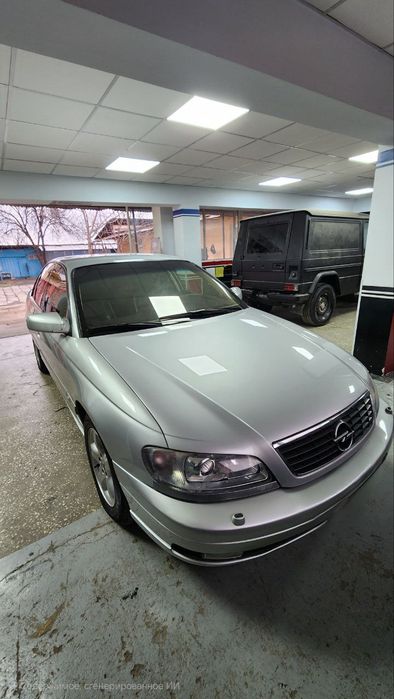Opel omega srochno sotiladi