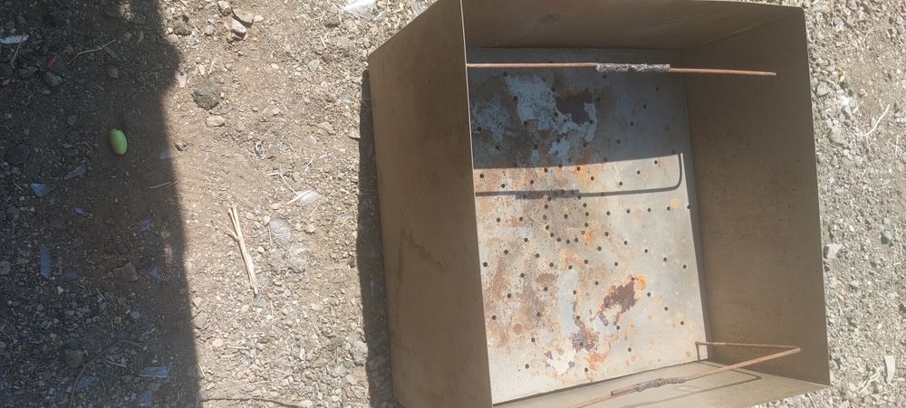 Коптилка для мяса для рыб.