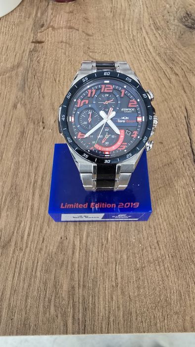 Ceas Casio  Edifice RedBull Toro Rosso