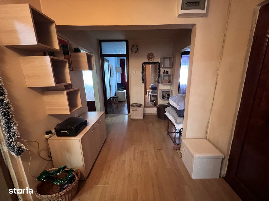 Apartament de inchiriat !